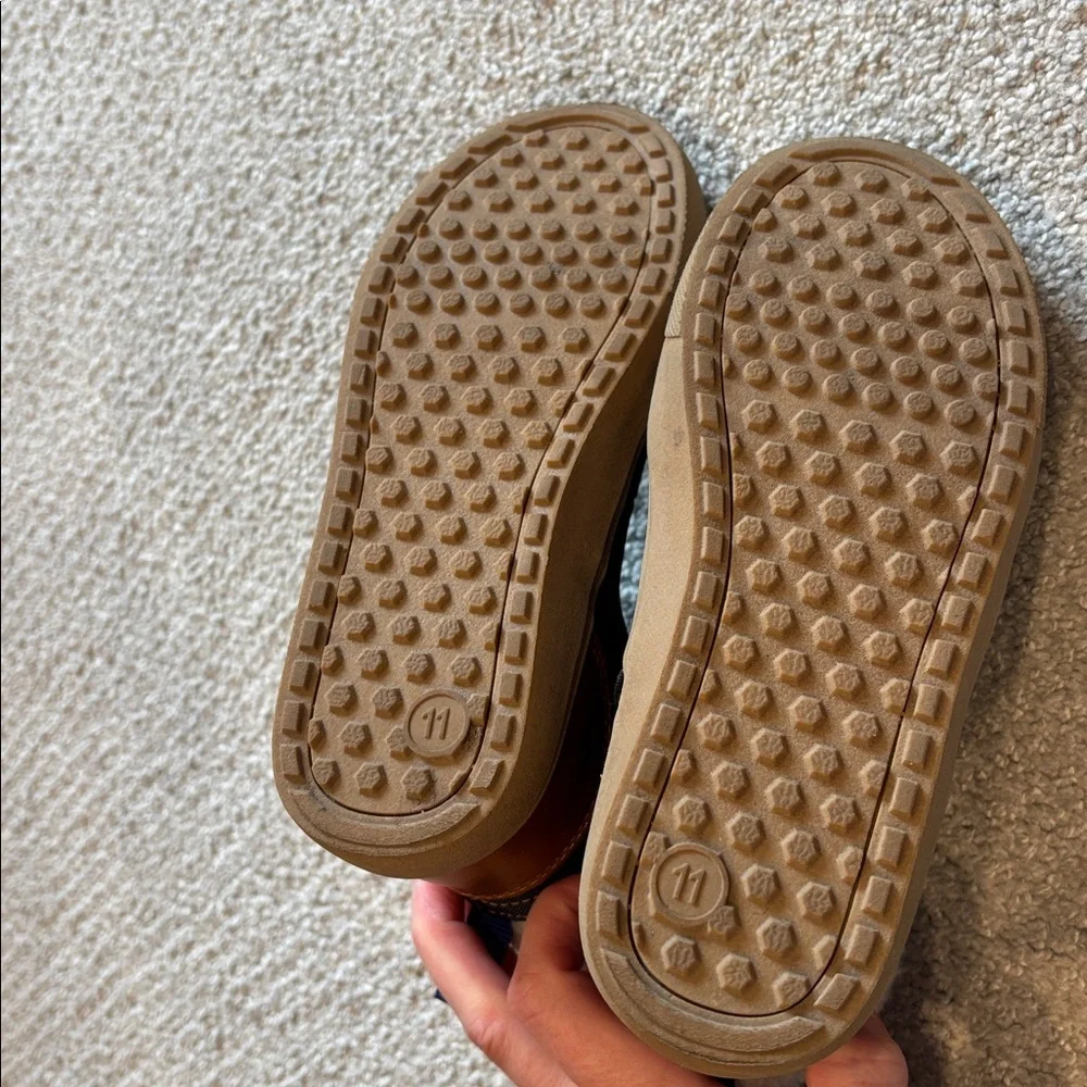 Old Navy Toddler Boy Canvas Sherpa-Trim High-Top Sneaker Boots